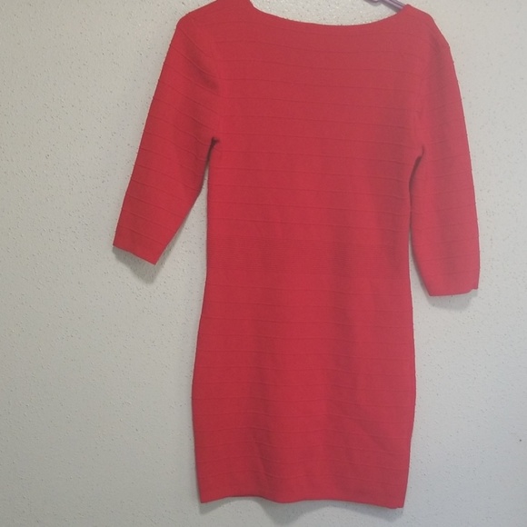 Dress - Picture 5 of 5